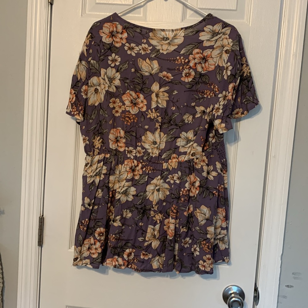 Torrid Top - Picture 3 of 5